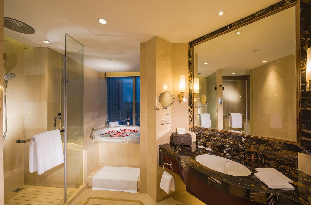 Haili New Century Grand Hotel Haiyan Haiyan  Екстериор снимка